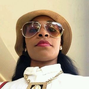 Meet your Posher, Jairee